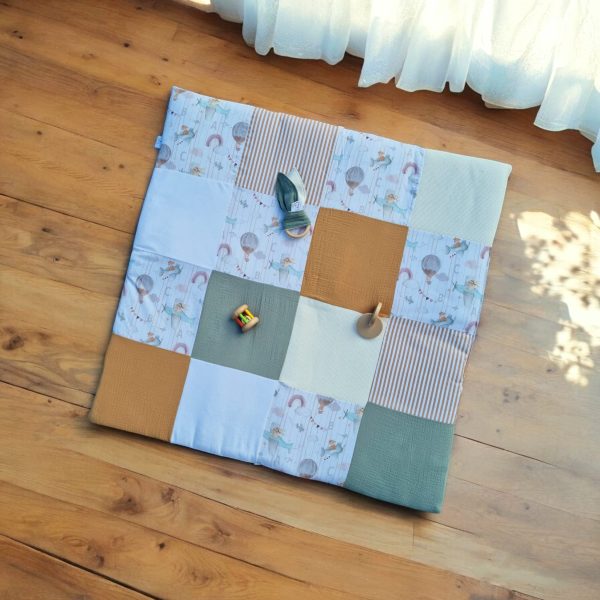 Tapis d’éveil bébé bio certifié OEKO-TEX – motif montgolfières”