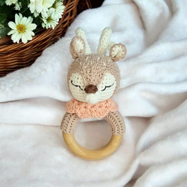 Hochets Hochet amigurumis - Le Premier Ami Doux de Votre Bébé - Collection animaux de la forêt - Biquette Biquette